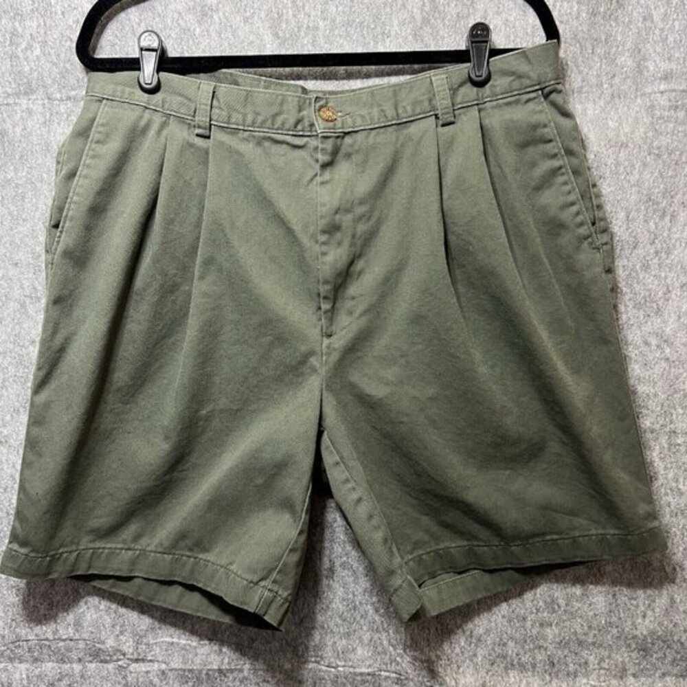 Farah Shorts Mens 38 Green‎ Pleated Front Chino Casual Outdoors Golf